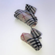 Load image into Gallery viewer, Plaid Acrylic Jaw Clip
